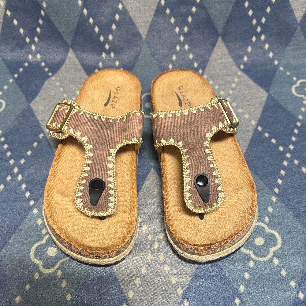 Glaze Kids Brown and Tan Toe-Post Sandals with Contrast Stitching